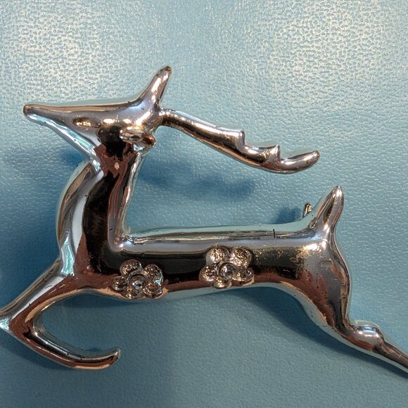 Vintage Christmas Reindeer brooch - Picture 1 of 4